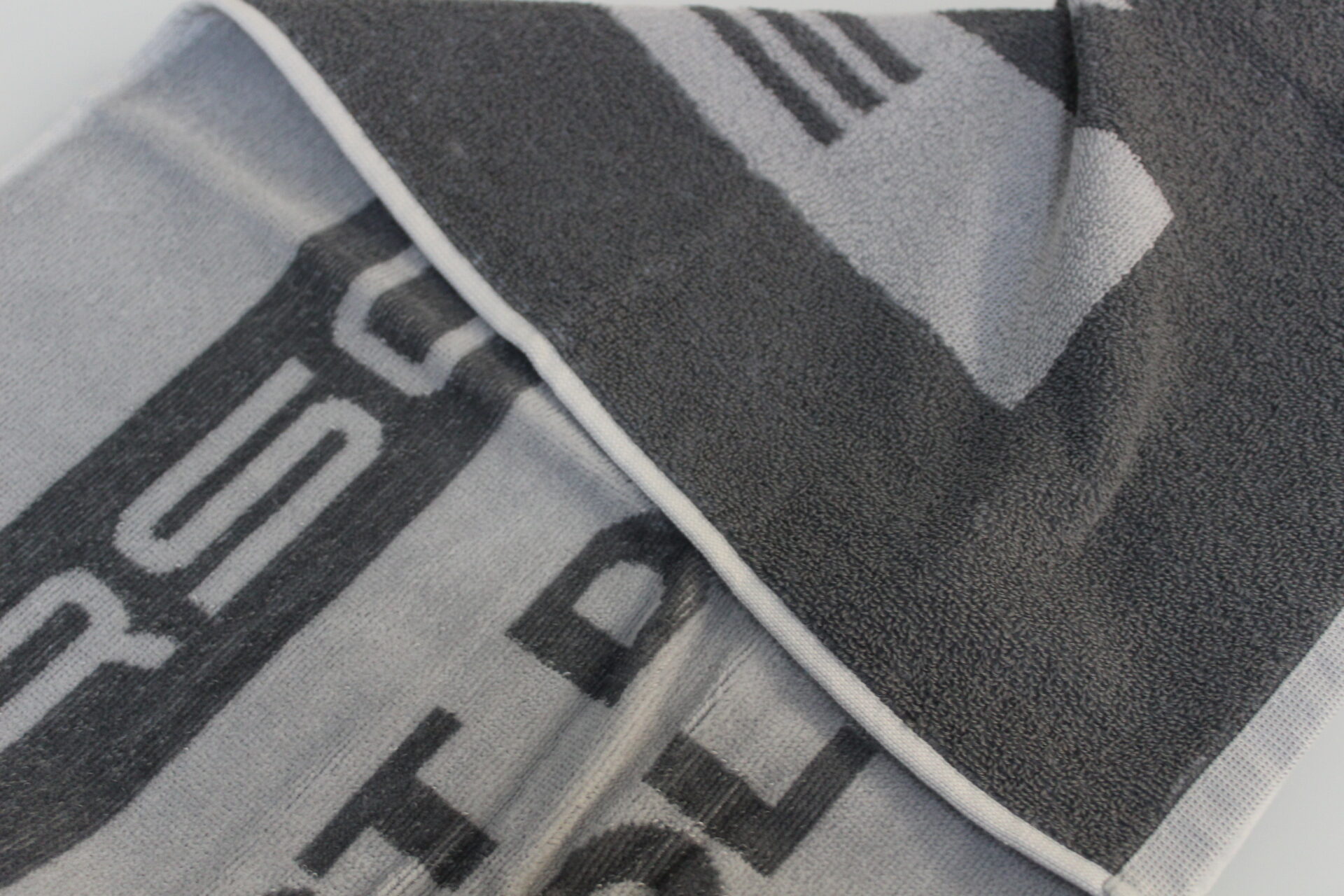 handdoek gewoven logo goedkoop