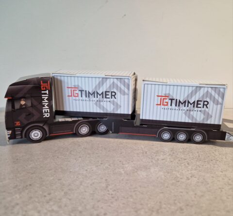 20ft container truck van karton met eigen logo bedrukt duurzaam geschenk