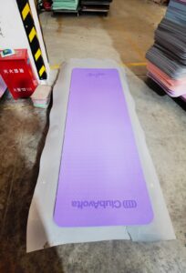 TPE yogamat bedrukken of graveren: wat is de beste keuze?