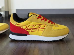 👟 Sneaker 2040 – Volledig op maat in jouw bedrijfskleuren & logo