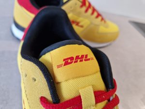 👟 Sneaker 2040 – Volledig op maat in jouw bedrijfskleuren & logo
