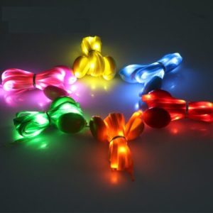 Maak je evenement onvergetelijk met lichtgevende veters bedrukt met logo!