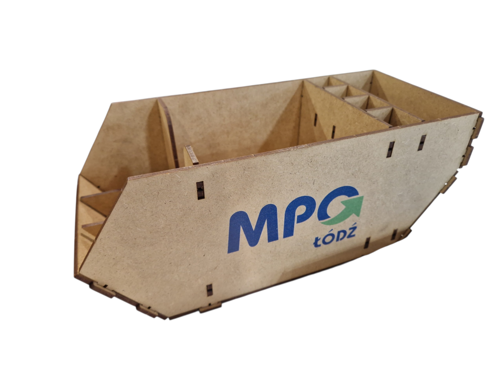 Pennenbak in ULD vliegtuigpallet vorm – duurzaam desk item met logo