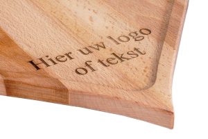 Borrelplank in hartvorm